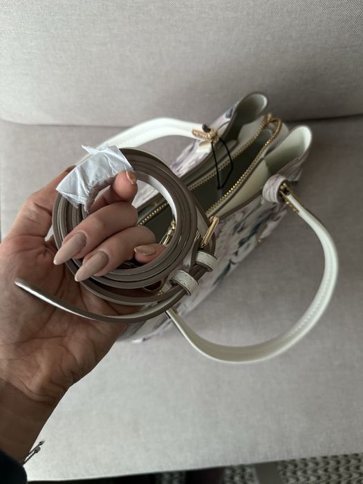 Нова чанта Mohito