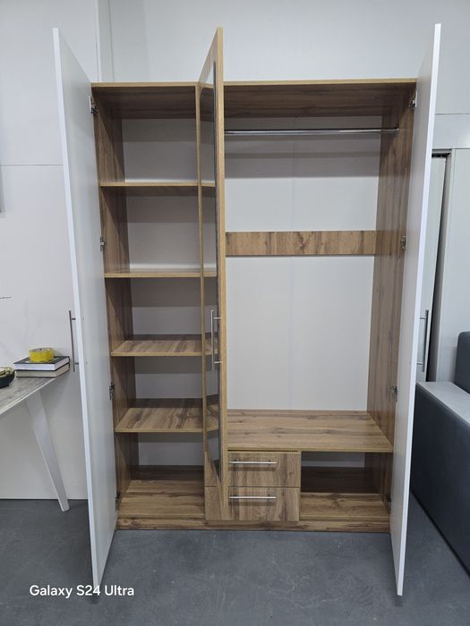 Шкаф новый фабричный.