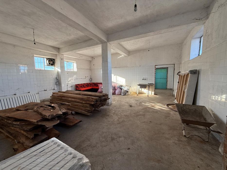 Продава се Промишлена сграда в Карлово - 1756 кв.м за 154 €/кв.м - Снимка #7