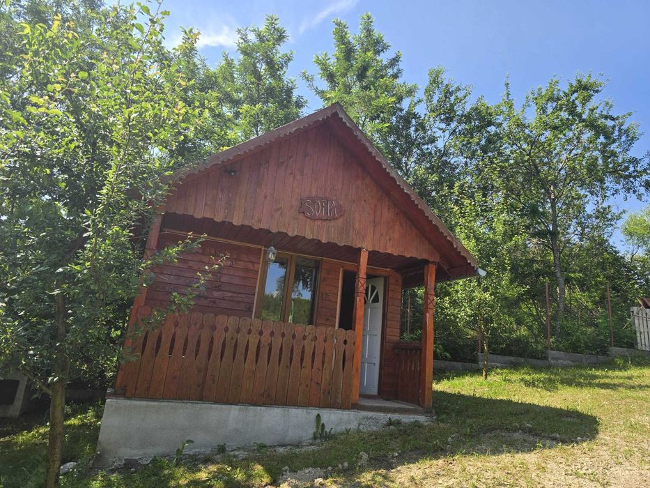 1,8 Ha Livadă la Poalele Pădurii | Casă + 2 Cabane | 700 Pomi Fructiferi | 200.000 € Negociabil