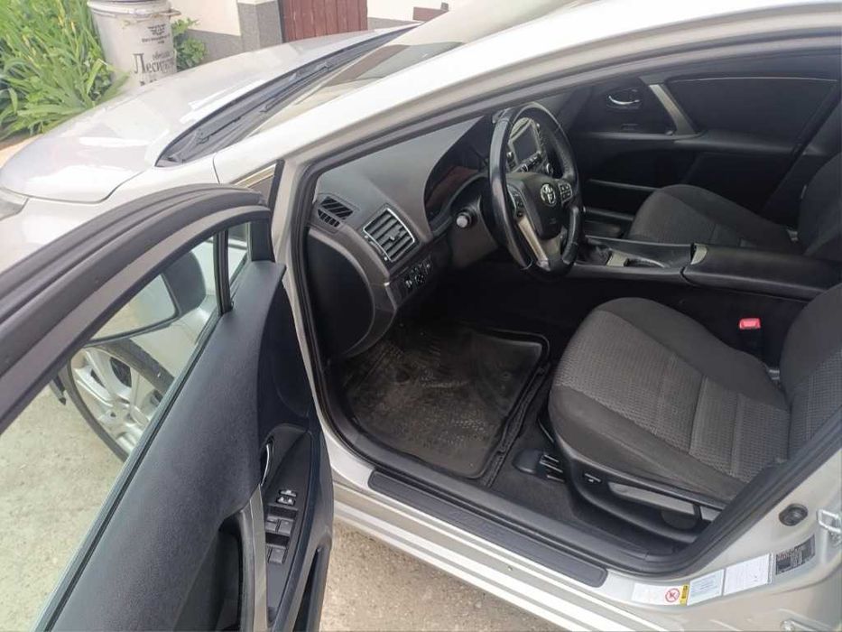 Toyota Avensis 2.2 D
