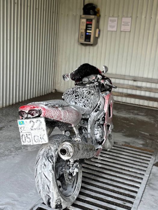 Kawasaki zx6r ninja 2000г