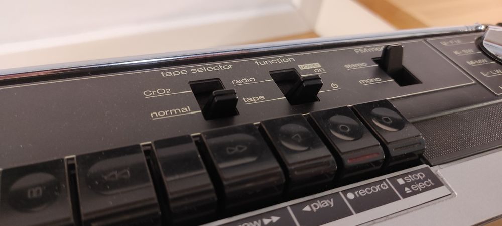 Sharp GF-6060HD radiocasetofon