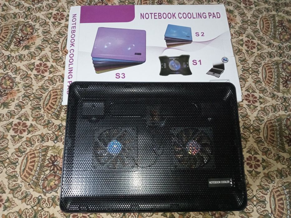 Охлаждающая подставка для ноутбука