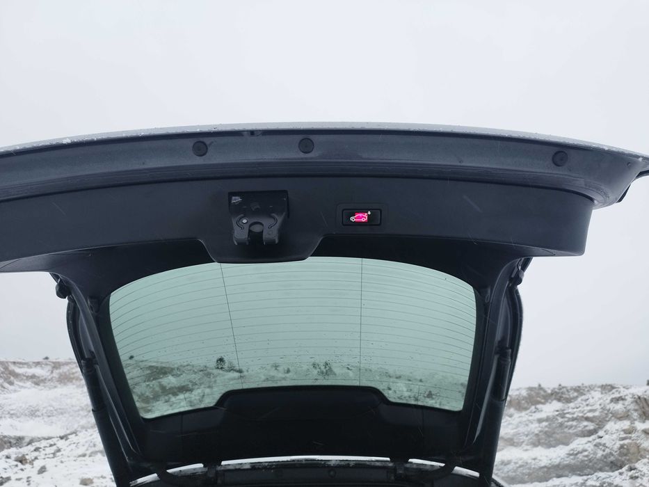 Продава се БМВ Х6 2011