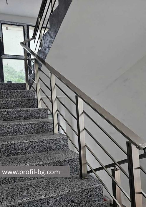 Алуминиеви и Иноксови парапети