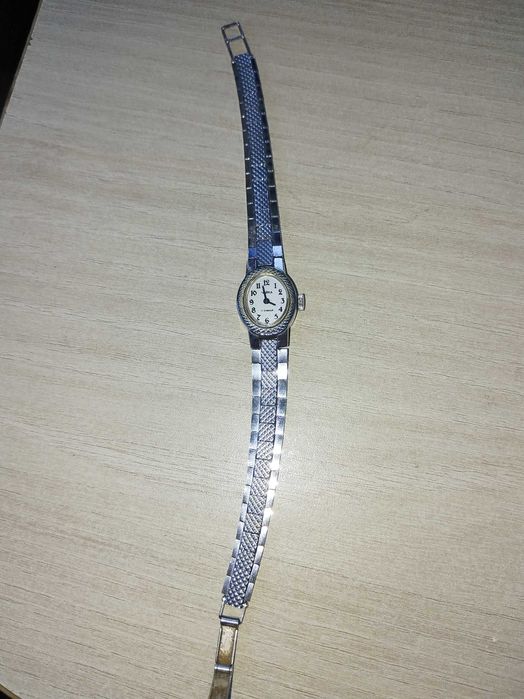 Дамски механичен часовник Чайка – 17 камъка, СССР