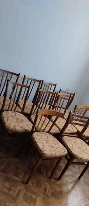 Стулья разные. Деревянные. Венские