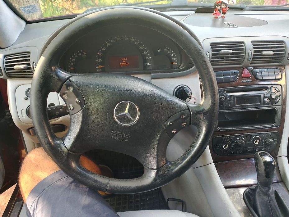 Mercedes Benz C220