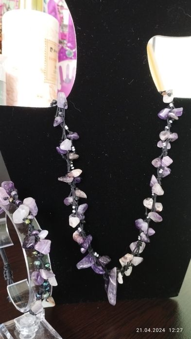 Колие с естествени камъни - аметист