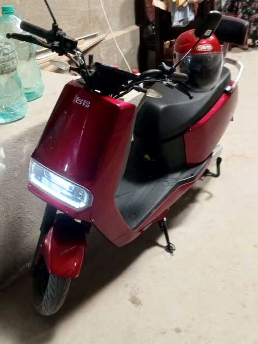 Elektro skutr 65 tezlik 65 kilometr zaryad