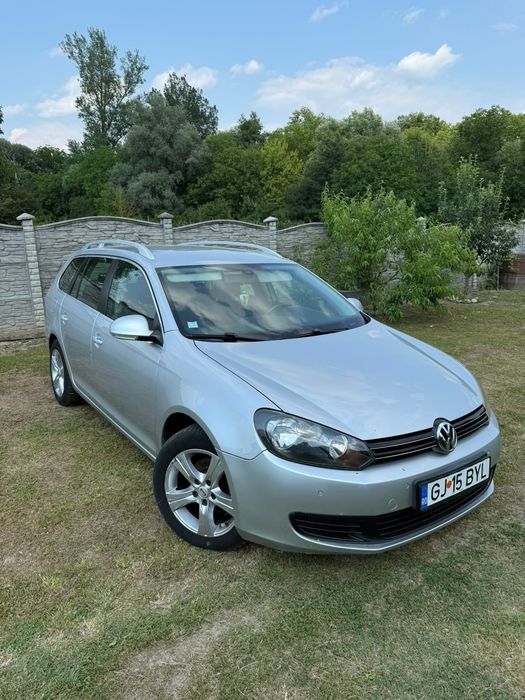 VOLKSWAGEN Golf 2010