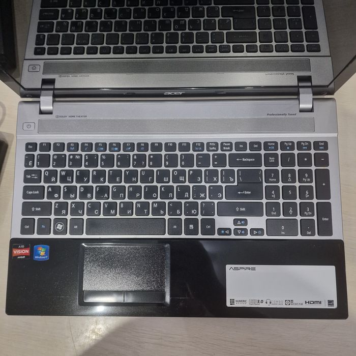 Продам ноутбук Acer Aspire V3.