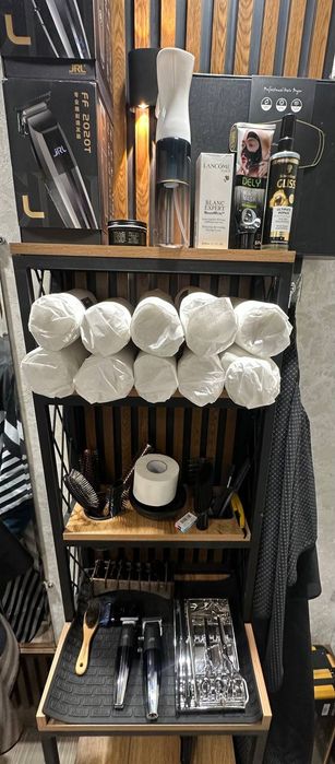 Barbershop, Sartaroshxonada kreslo arendaga beriladi, Tezda.