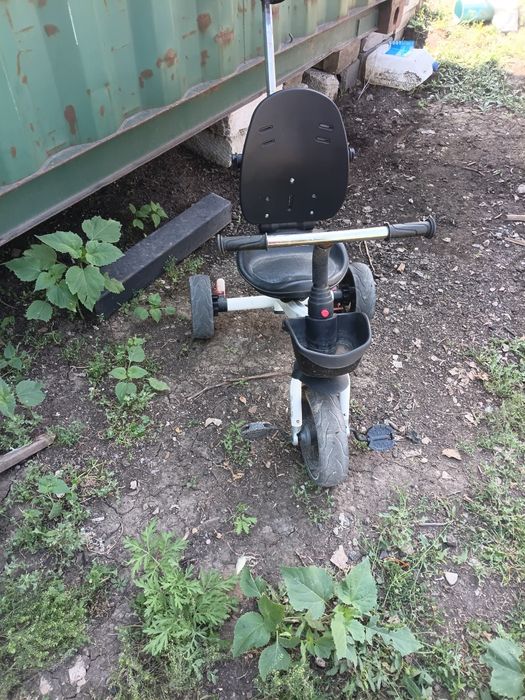 Продам детский велосипед,прогулочную коляски