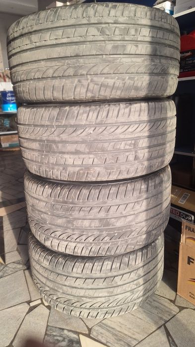 Покрышка от BMW Х5