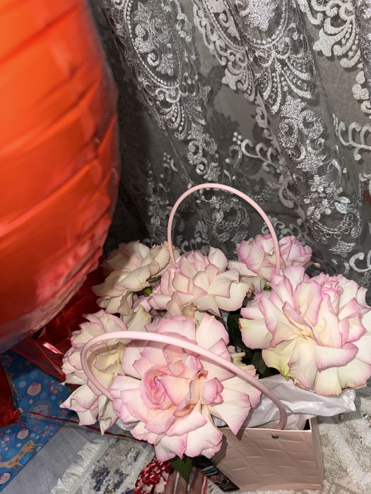 Свежие цветы, французкие розы, за 10.000, СРОЧНО