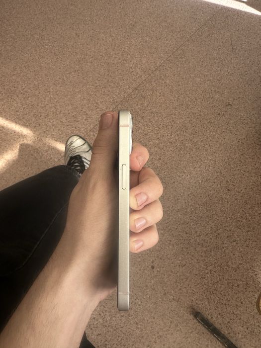 IPhone 13 на 256 гб