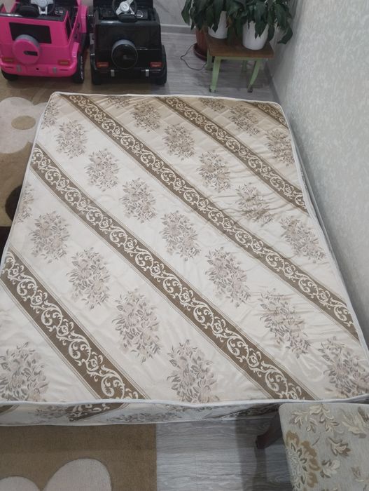 Продам матрас  двух