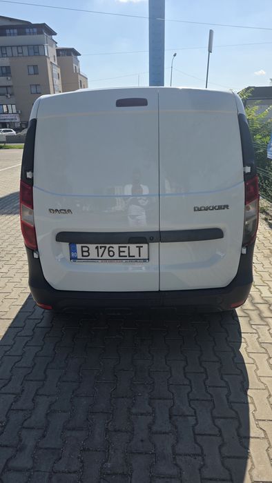 Vând Dacia dokker