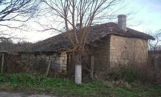 Стара къща в Златия