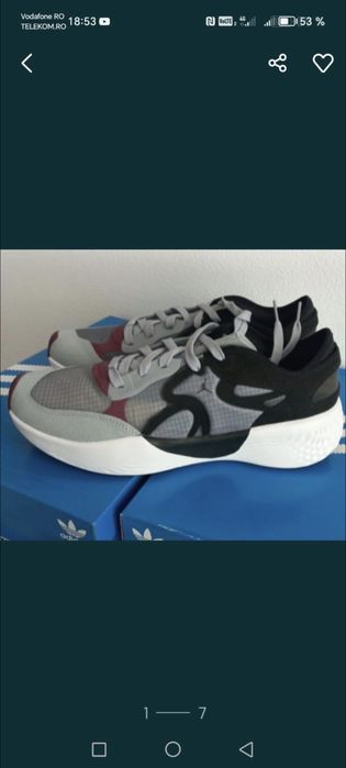 Vind Adidas Nike 43