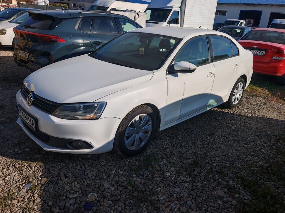 VOLKSWAGEN Jetta 2013 — imagine 4