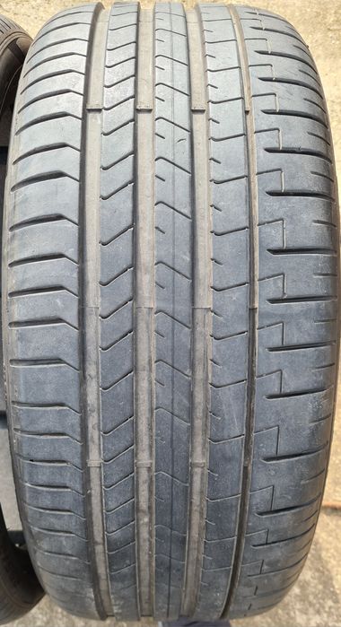 Летни гуми Pirelli 255/35R21 2броя