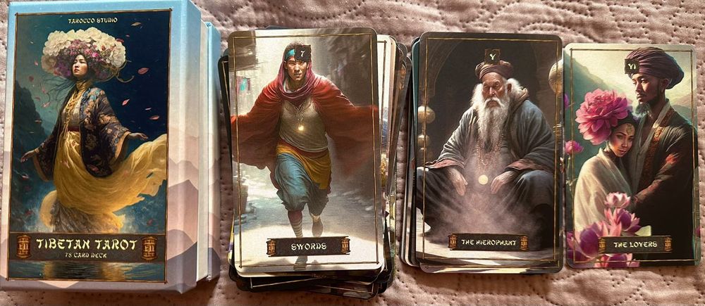 Оригинални Таро колоди. Оракули. Ленорманд. Кипер