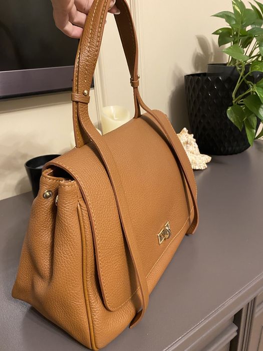 Продам кожаную сумку