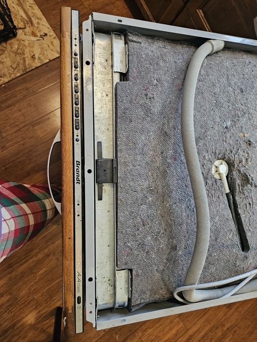 Съдомиялна машина френска Brandt 60 см