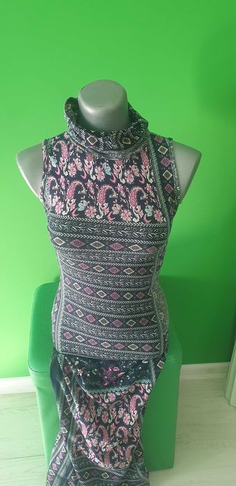 Рокли много и различни