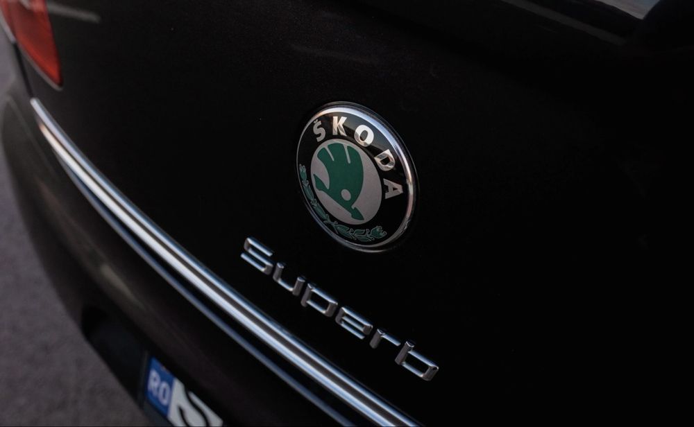 SKODA Superb 2011 — imagine 4