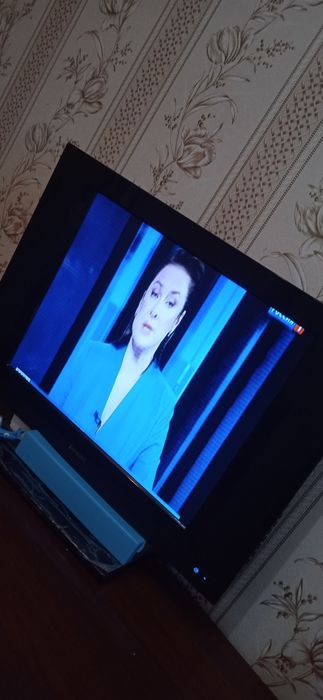 Телевизор Самсунг,Плоский, 43см диагональ,Срочно! Переноска Пилот 5