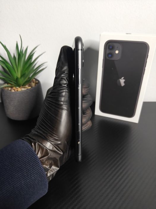 iPhone 11 64GB Black • Condiție Foarte Bună! • Perfect Funcțional