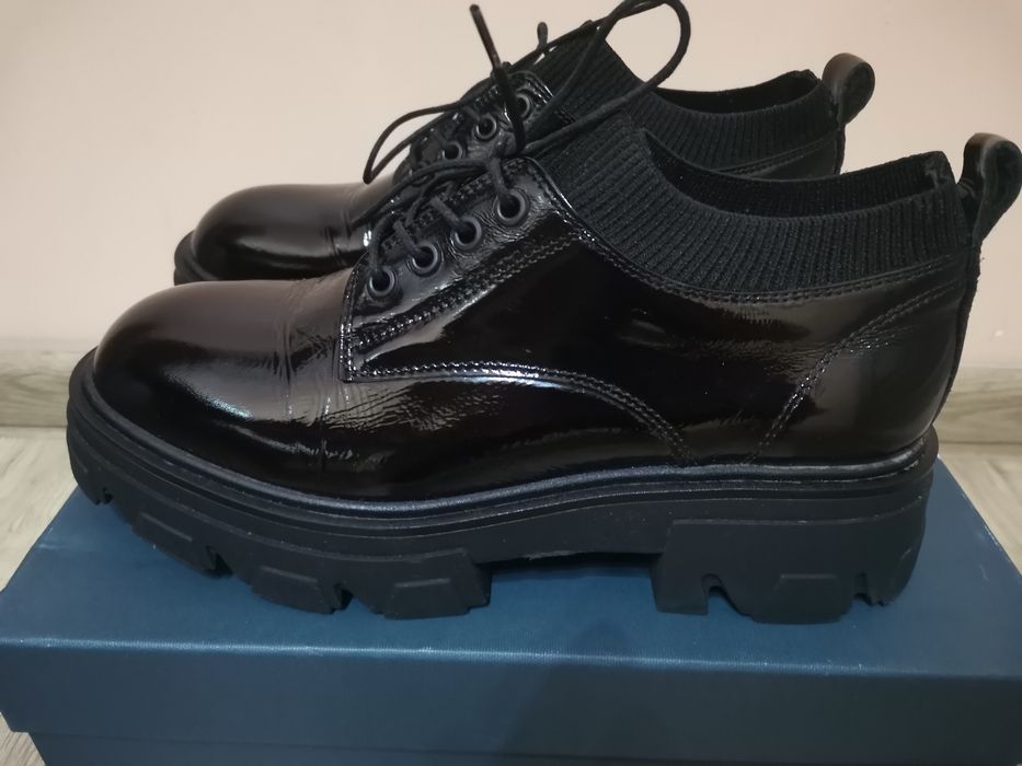 Обувки "Badura"  - 39 номер