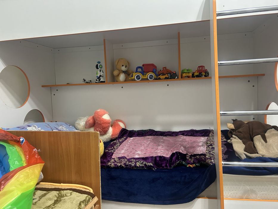 Детский диван.