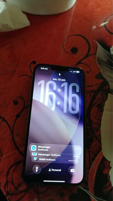 Vînd iphon 13 pro max