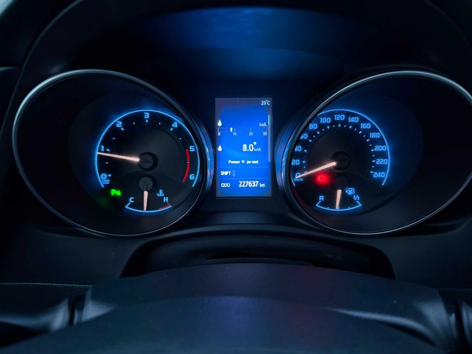 Toyota Auris /1.6 D-4D Diesel/ Facelift / Rate/ Avans % RAR Efectuat