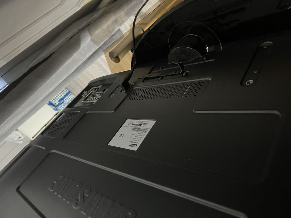 Продам телевизор Самсунг