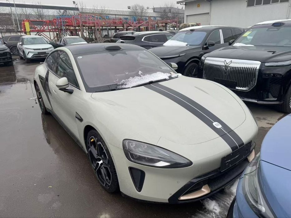 Xiaomi SU7 Max AWD 800 km EV