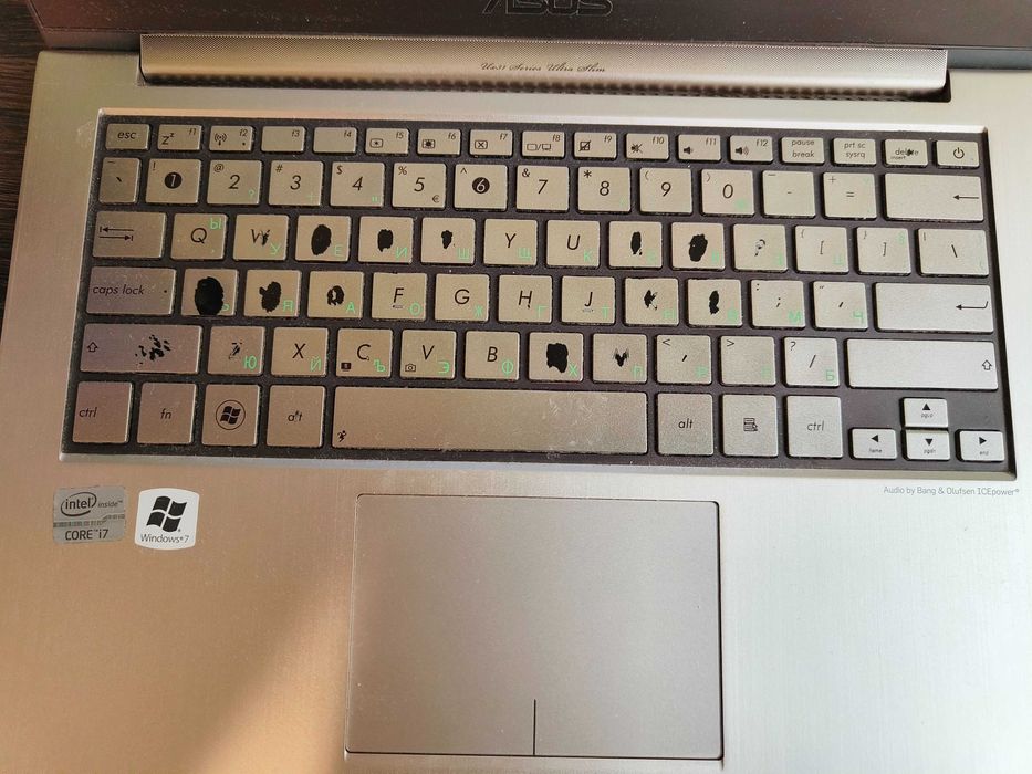 Asus zenbook ux31e-ry010v i7/4gb/250