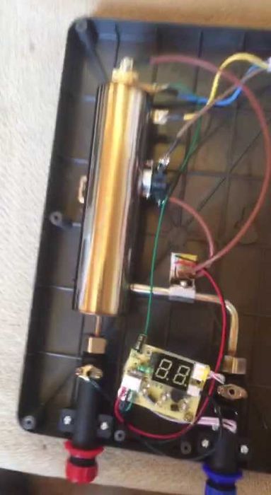 Проточный водонагреватель экономичней чем Аристон есть доставка