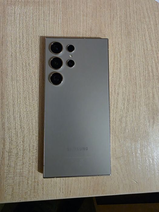 Samsung S24 ultra 256 gb