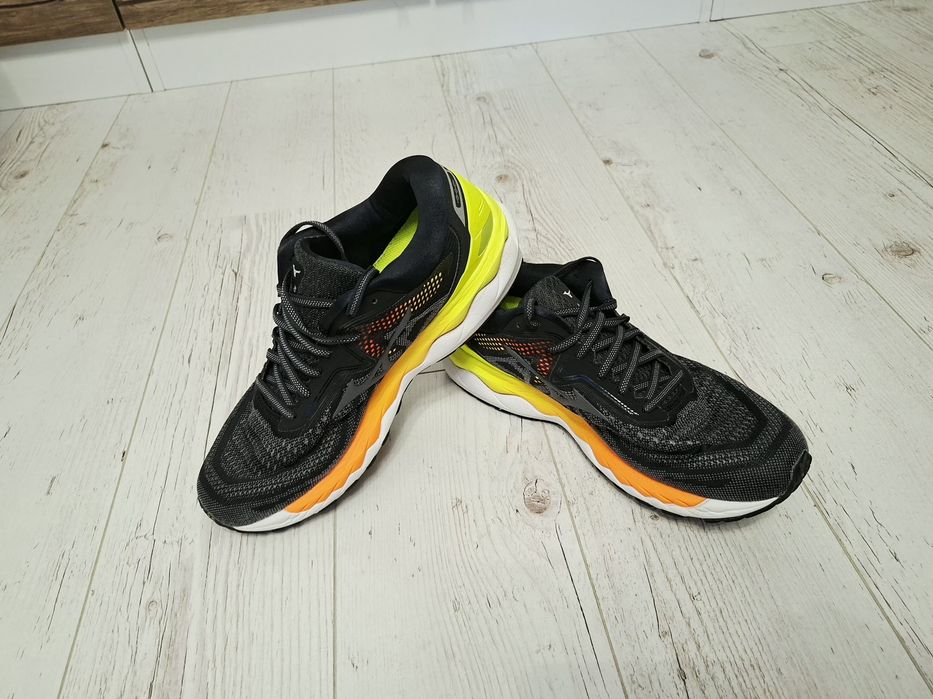 Mizuno Wave Sky 4-Ориг.маратонки