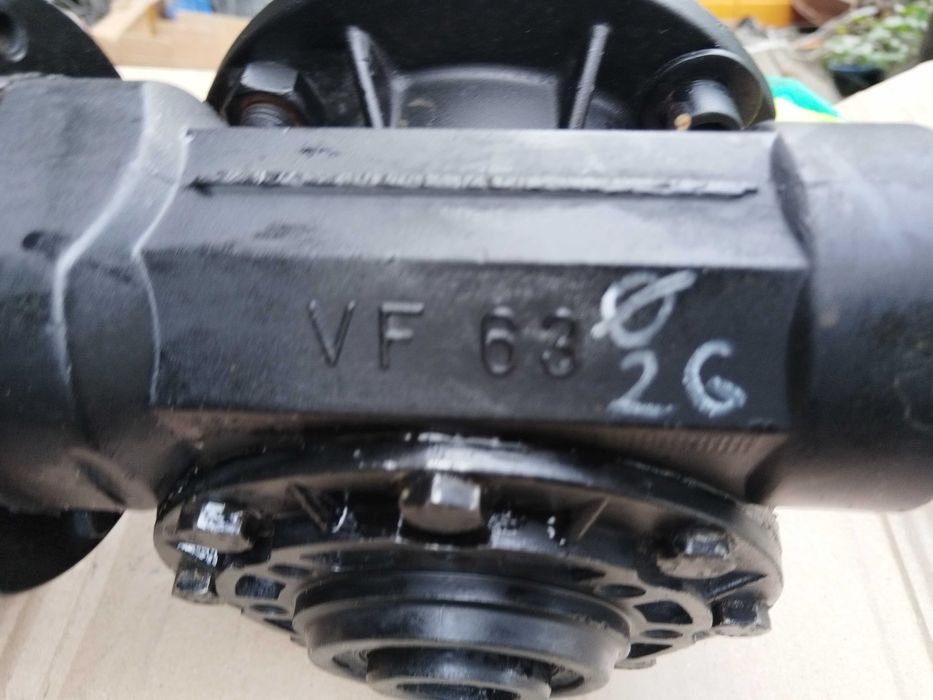 Reductor cu motor 0,75 KW 100 rpm
