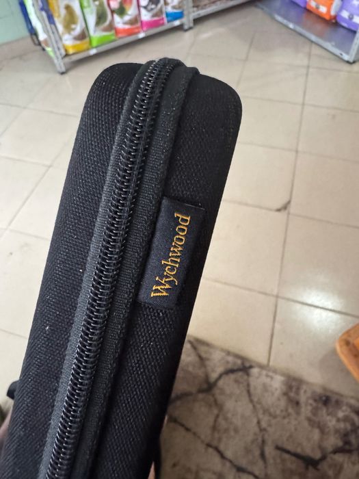 Въдици,стойка,аларми и калъф