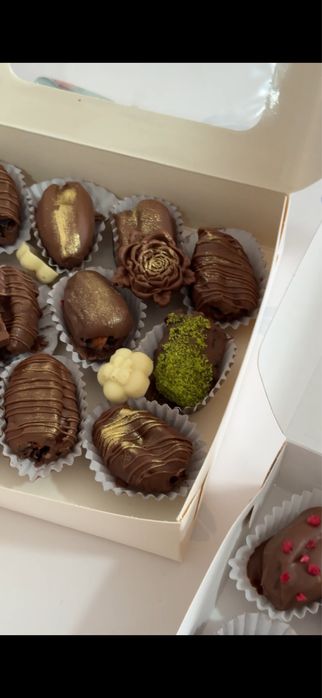 Финики в шоколаде