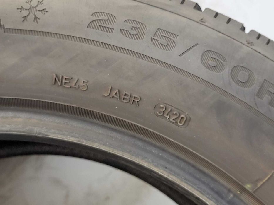 Anvelope 235/60 R18, iarna, Dunlop, DOT 2020