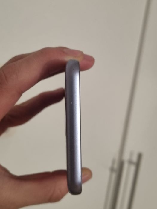 Samsung j8 идеальное состояние